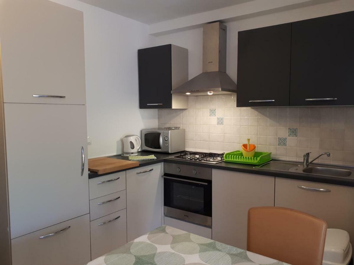 Apartments Mari Novigrad  ภายนอก รูปภาพ